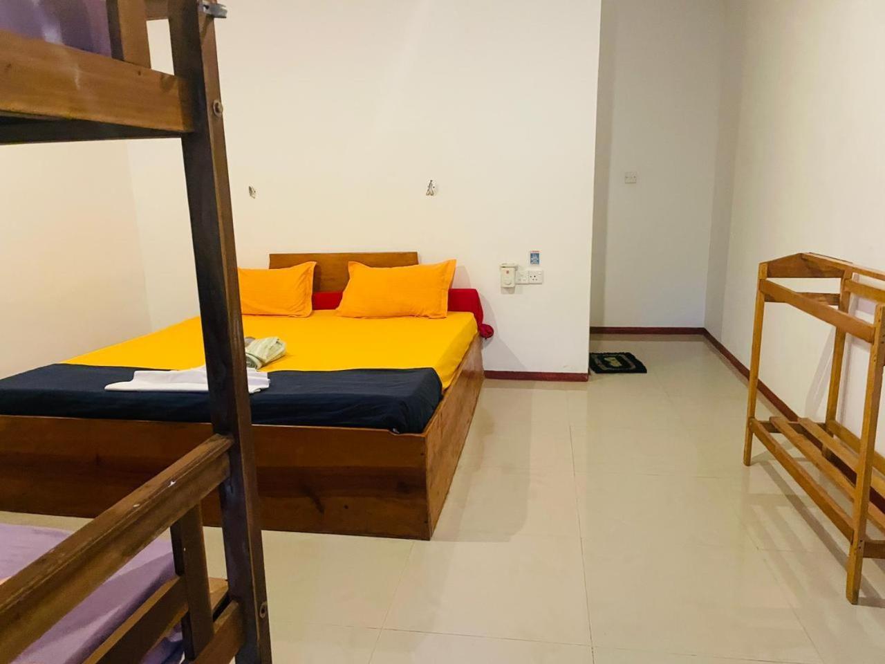 Hotel Crystal Bay Arugam Bay Habitación foto